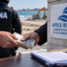 Inspector de la Apele Române, prins în flagrant după ce ar fi primit o șpagă de 10.000 de lei. DNA: Banii ar fi fost ceruți pentru sancțiuni mai blânde