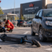 Copil de 10 ani, rănit în parcarea Shopping City Suceava după ce nu a acordat prioritate unui autoturism, în timp ce circula pe trotinetă electrică