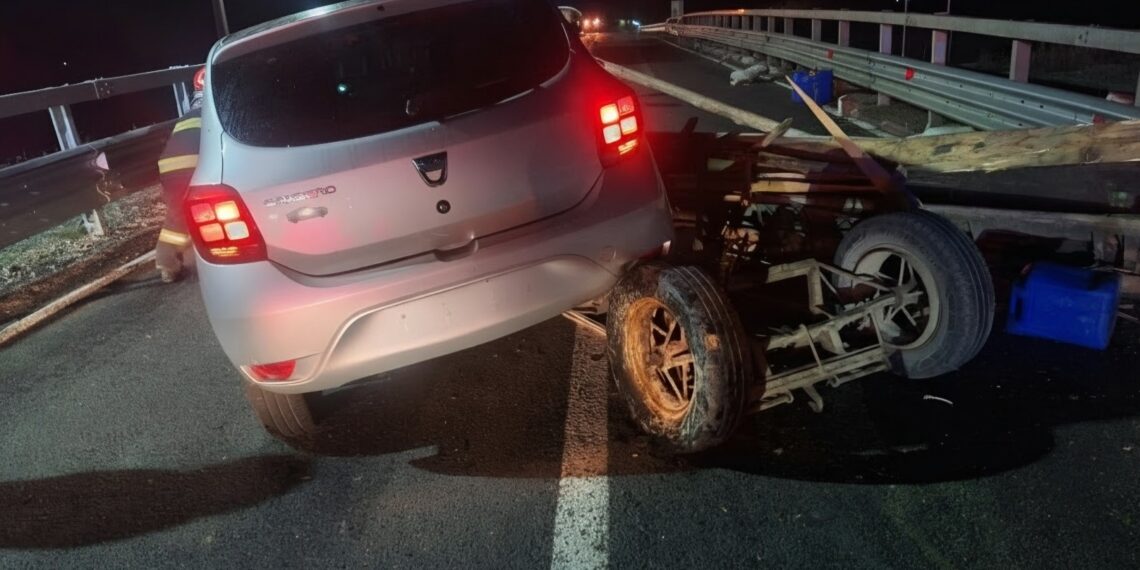 Accident între o mașină și o căruță, la Praxia, în zorii zilei. Căruțașul a fost rănit și transportat la spital