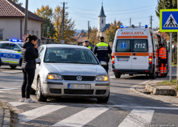 Fetiță de 12 ani, lovită de un Volkswagen pe trecerea de pietoni din centrul localității Volovăț. Copila a fost aruncată pe carosabil și a ajuns la spital