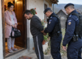 Bărbat ajuns în arest după ce și-a primit concubina înapoi în casă, deși ordinul de protecție îi obliga să stea la cel puțin 10 metri distanță