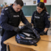 Dosar penal pentru un elev de clasa a VII-a care a venit cu un cuțit cu o lamă de 20 de centimetri în ghiozdan, la Școala Gimnazială Udești