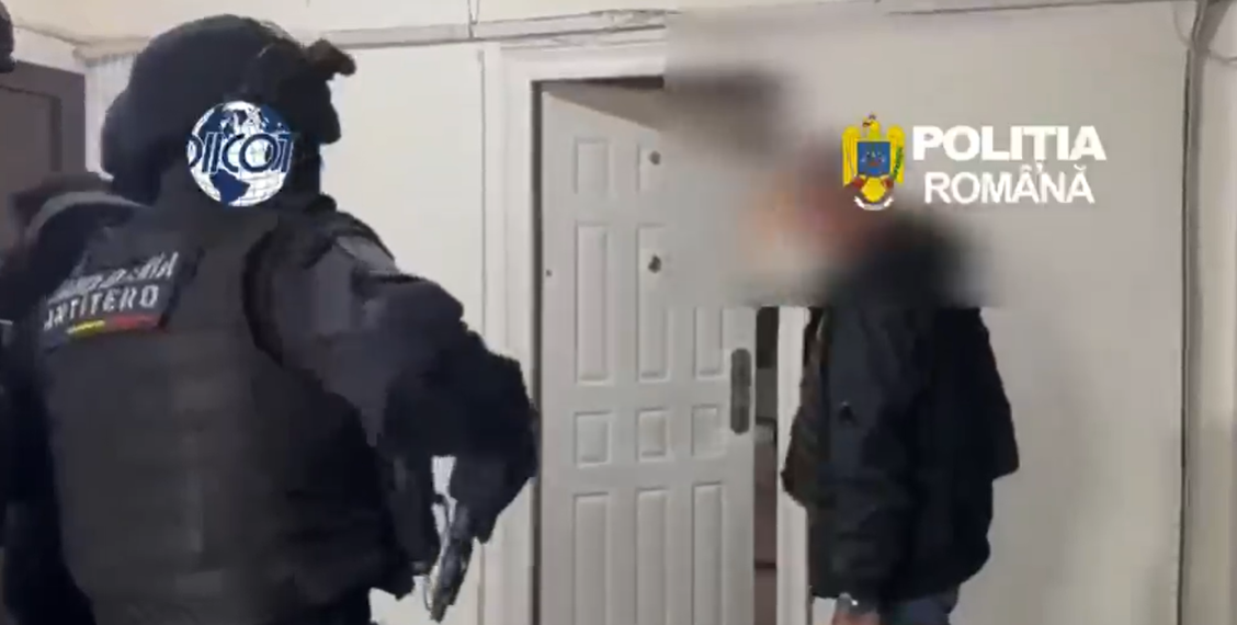 Un recidivist din Gorj își ascundea drogurile în apropierea unor clădiri abandonate. Un alt traficant a fost prins în timp ce vindea 385 de pastile ecstasy pentru 4.000 de lei