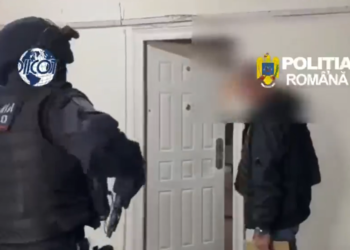 Un recidivist din Gorj își ascundea drogurile în apropierea unor clădiri abandonate. Un alt traficant a fost prins în timp ce vindea 385 de pastile ecstasy pentru 4.000 de lei
