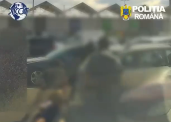 Flagrant cu aproximativ 300 de grame de cocaină la Brașov. Doi români și un columbian, reținuți de DIICOT