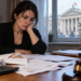 O suceveancă condamnată pentru că nu i-a plătit fiului pensia alimentară a scăpat de condamnare după ce adolescentul și-a retras plângerea. Magistrații l-au obligat pe copil să achite 550 de lei cheltuieli judiciare