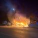 Un tânăr de 18 ani a făcut scrum un Passat, după ce a intrat cu mașina într-un gard și într-un copac, la Rușii-Mănăstioara. Autoturismul a fost mistuit de flăcări, iar șoferul a ajuns la spital