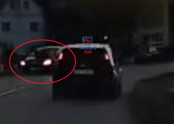 Pieton ”kamikaze”, luat pe capota unei mașini de Bolt în Șcheia. Bărbatul de 68 de ani a apărut din senin pe carosabil