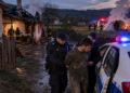 Tânărul din Udești care a încercat să incendieze casa bunicii sale, apoi a dat foc unui balot de fân, a fost arestat preventiv