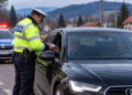 Un conducător auto s-a ales cu dosar penal după ce a fost tras pe dreapta pentru o abatere rutieră la Pârteștii de Sus. Le-a prezentat polițiștilor un permis de conducere ucrainean suspectat că ar fi fals