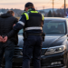 A poposit 24 de ore în arest după ce a refuzat să oprească la semnalele poliției și a fost blocat după 300 de metri. Bărbatul avea permisul anulat, numerele altei mașini pe un Passat și ITP expirat din 2020